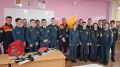 Безопасность — детям!. В преддверии Дня спасателя Российской Федерации сотрудники всех подведомственных МЧС Республики Крым учреждений проводят открытые уроки и дни открытых дверей для подрастающего поколения