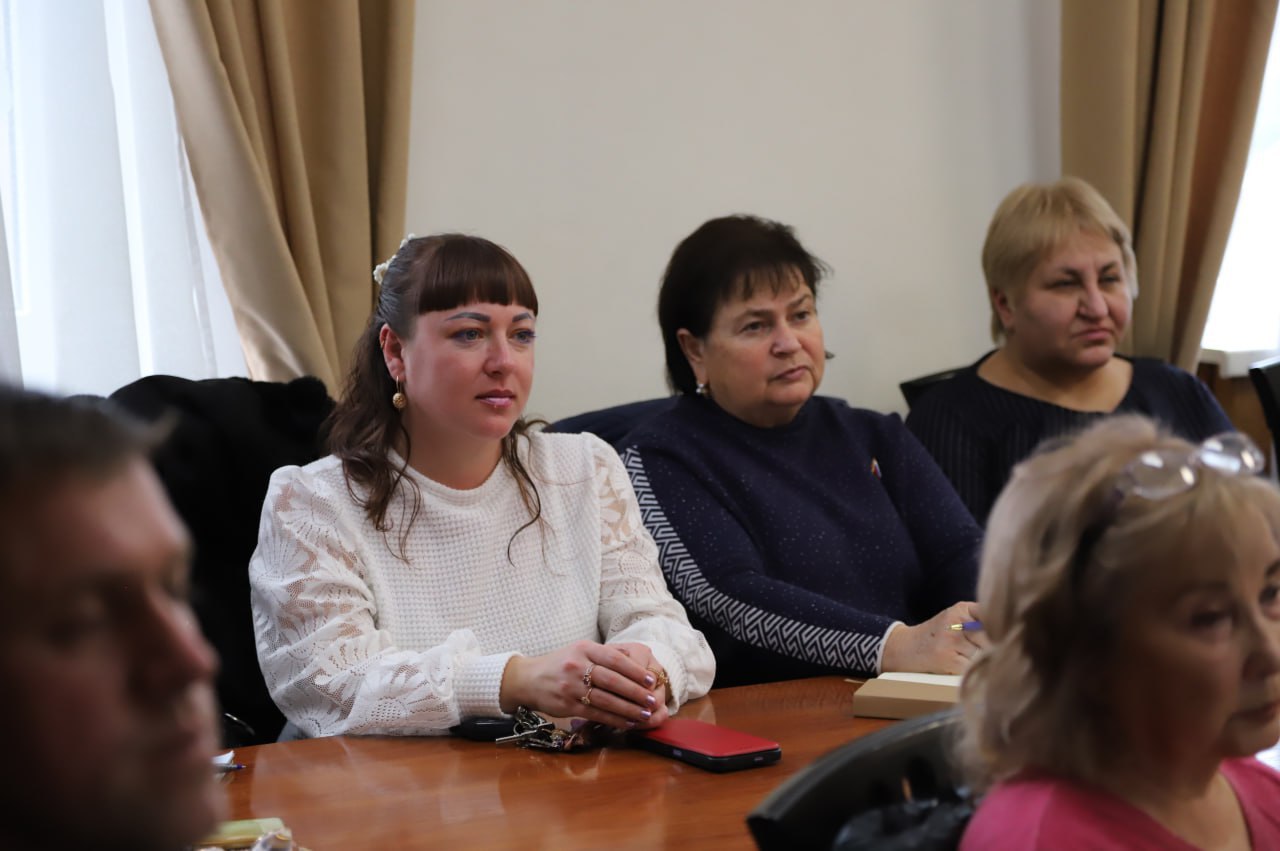 Анжелика Ястребова: Провела рабочее совещание, посвященное актуальным вопросам работы управляющих компаний, формированию тарифов на содержание общедомового имущества и налаживанию эффективного взаимодействия с председателями... Анжелика Ястребова: Провела рабочее совещание, посвященное актуальным вопросам работы управляющих компаний, формированию тарифов на содержание общедомового имущества и налаживанию эффективного взаимодействия с председателями...