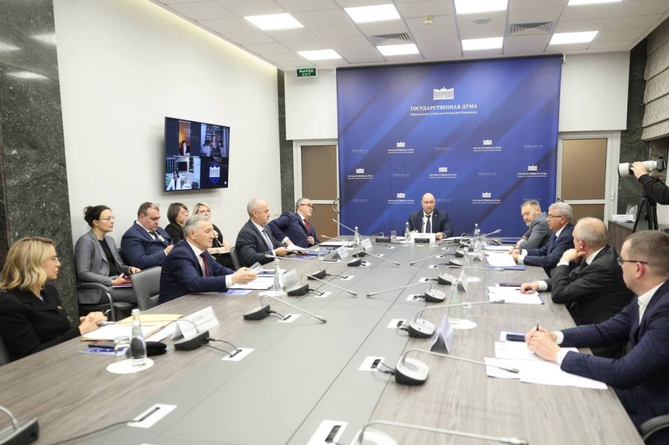 Владимир Немцев: Провёл заседание Комиссии Совета законодателей при Федеральном Собрании РФ по координации законотворческой деятельности и мониторингу законодательства Владимир Немцев: Провёл заседание Комиссии Совета законодателей при Федеральном Собрании РФ по координации законотворческой деятельности и мониторингу законодательства