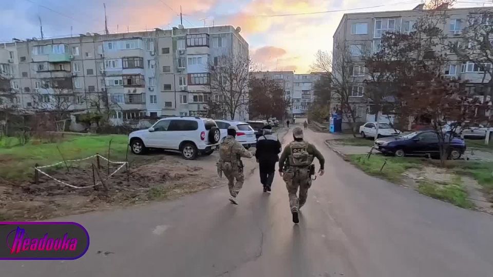 В Крыму задержан бывший сотрудник СБУ за призывы атаковать дронами Красную площадь