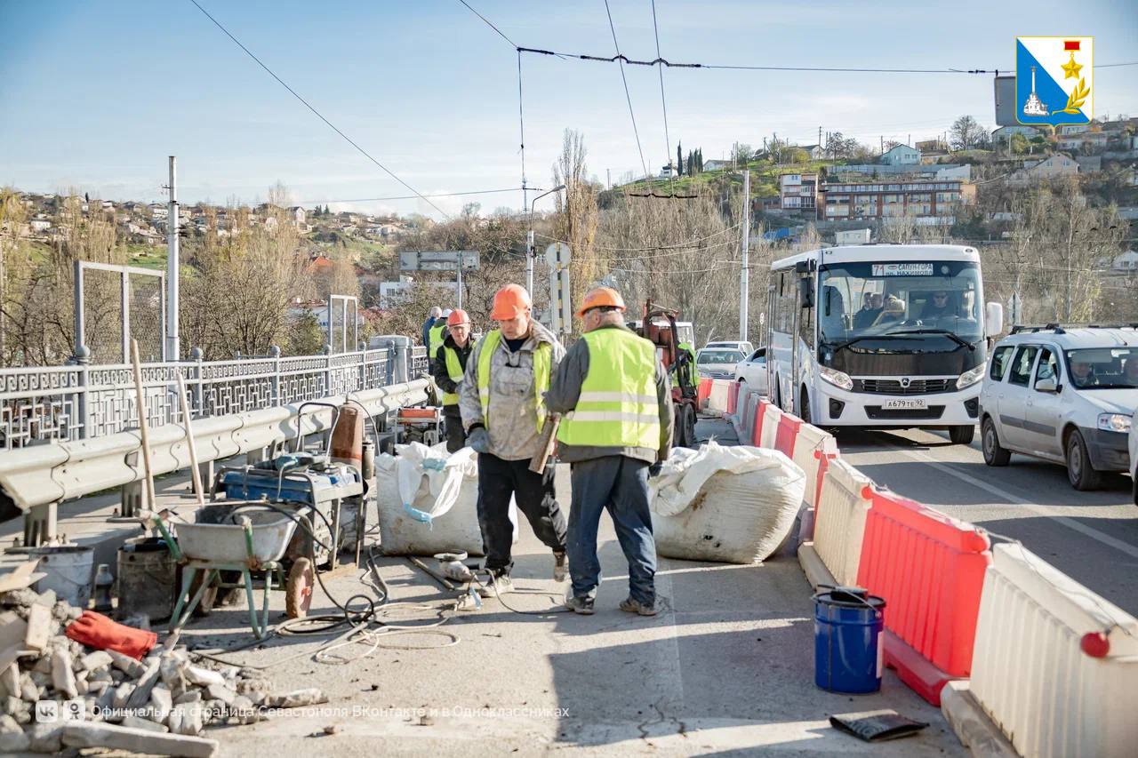 Ремонт Днепровского моста ускоряют
