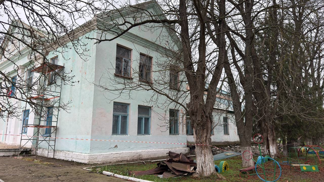 Антон Кравец: Провел мониторинг хода ремонта кровли Новогригорьевского сельского Дома культуры Антон Кравец: Провел мониторинг хода ремонта кровли Новогригорьевского сельского Дома культуры