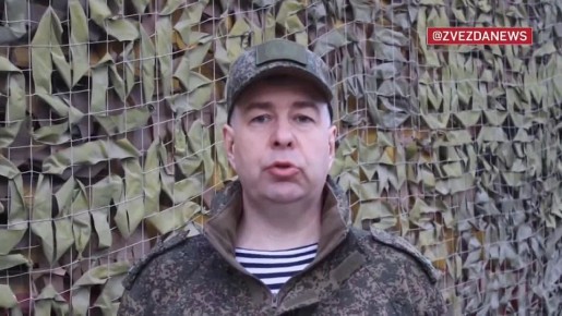 Поразительно, но пресс-служба Черноморского флота даже записала видео рядом с подводной лодкой, которая подверглась атаке беспилотника