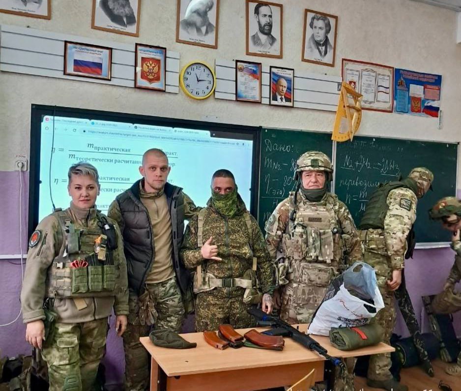 Ветераны СВО вдохновляют молодежь на служение Родине Ветераны СВО вдохновляют молодежь на служение Родине