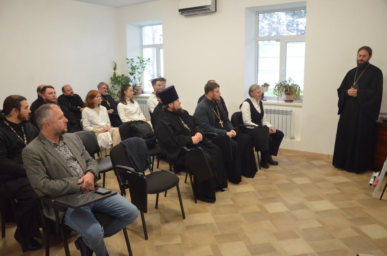 В Симферополе прошел круглый стол на тему «Трезвая личность: опыт соработничества духовенства и медицинского сообщества» В Симферополе прошел круглый стол на тему «Трезвая личность: опыт соработничества духовенства и медицинского сообщества»