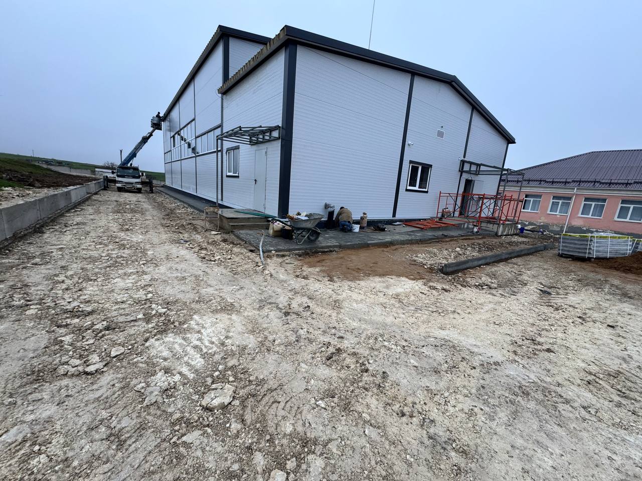 Анжелика Ястребова: Строительство модульного спортивного зала и благоустройство прилегающей территории в Тургеневской средней общеобразовательной школе им.Аблаева И.А Анжелика Ястребова: Строительство модульного спортивного зала и благоустройство прилегающей территории в Тургеневской средней общеобразовательной школе им.Аблаева И.А