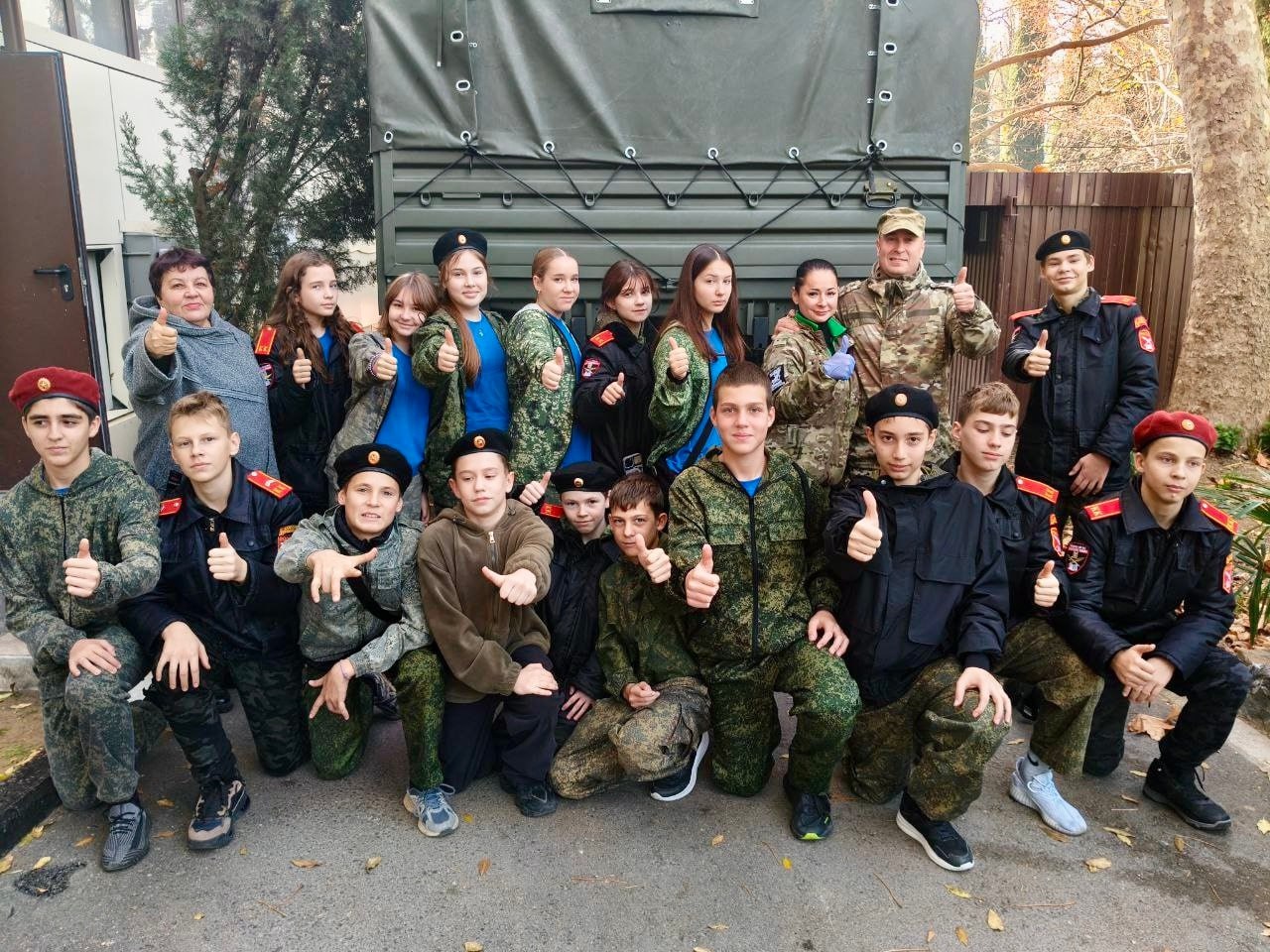 Янина Павленко: Дети Ялты собирают праздничные посылки для наших защитников, которые будет встречать Новый год вдали от дома Янина Павленко: Дети Ялты собирают праздничные посылки для наших защитников, которые будет встречать Новый год вдали от дома