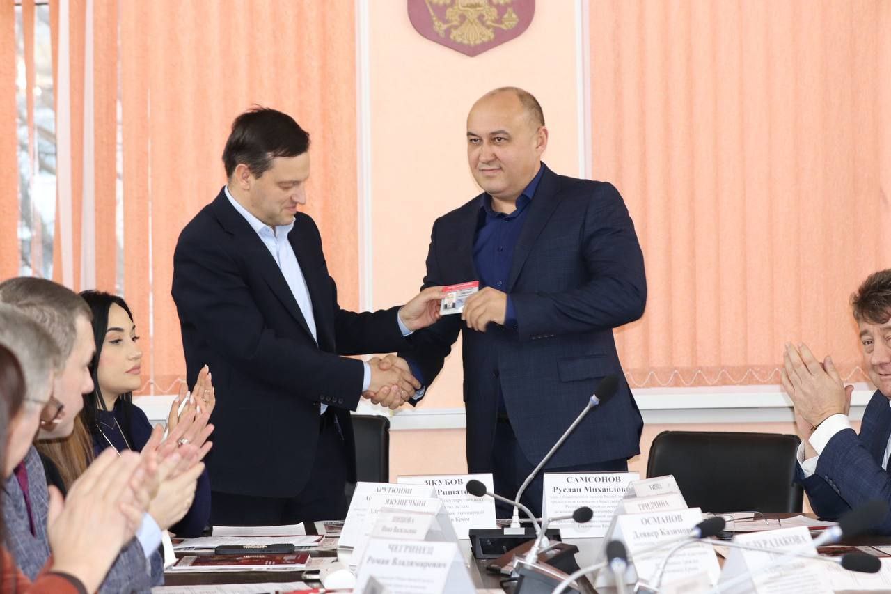 В Госкомнаце Крыма состоялось заседание Общественного совета при Госкомнаце Крыма В Госкомнаце Крыма состоялось заседание Общественного совета при Госкомнаце Крыма