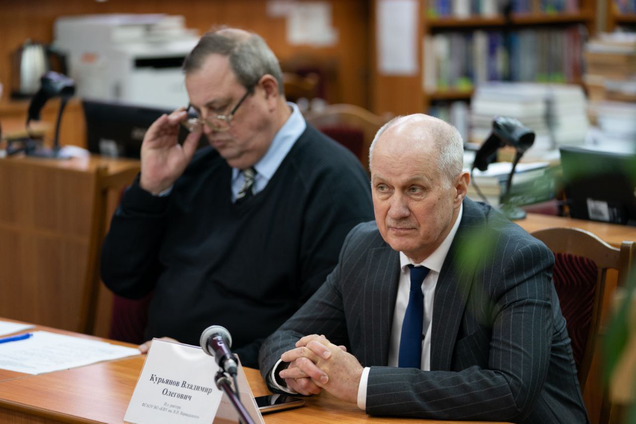 Крымский федеральный университет стал площадкой для обсуждения актуальных вопросов защиты молодого поколения от деструктивных идей Крымский федеральный университет стал площадкой для обсуждения актуальных вопросов защиты молодого поколения от деструктивных идей