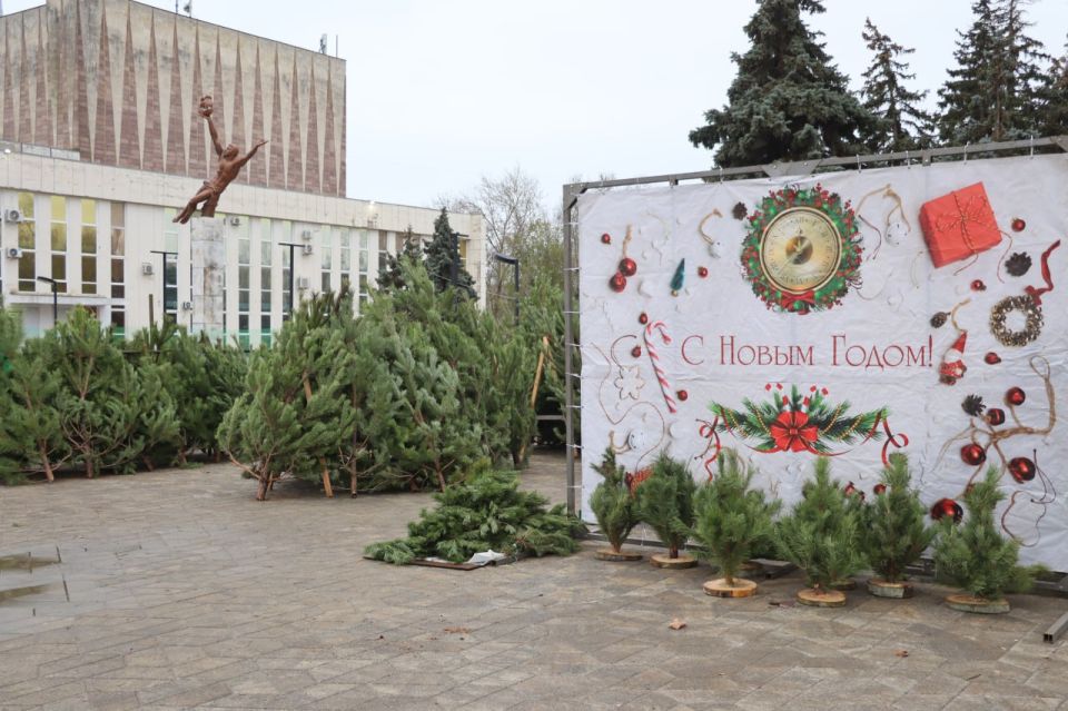Керчь готовится к Новому году Керчь готовится к Новому году