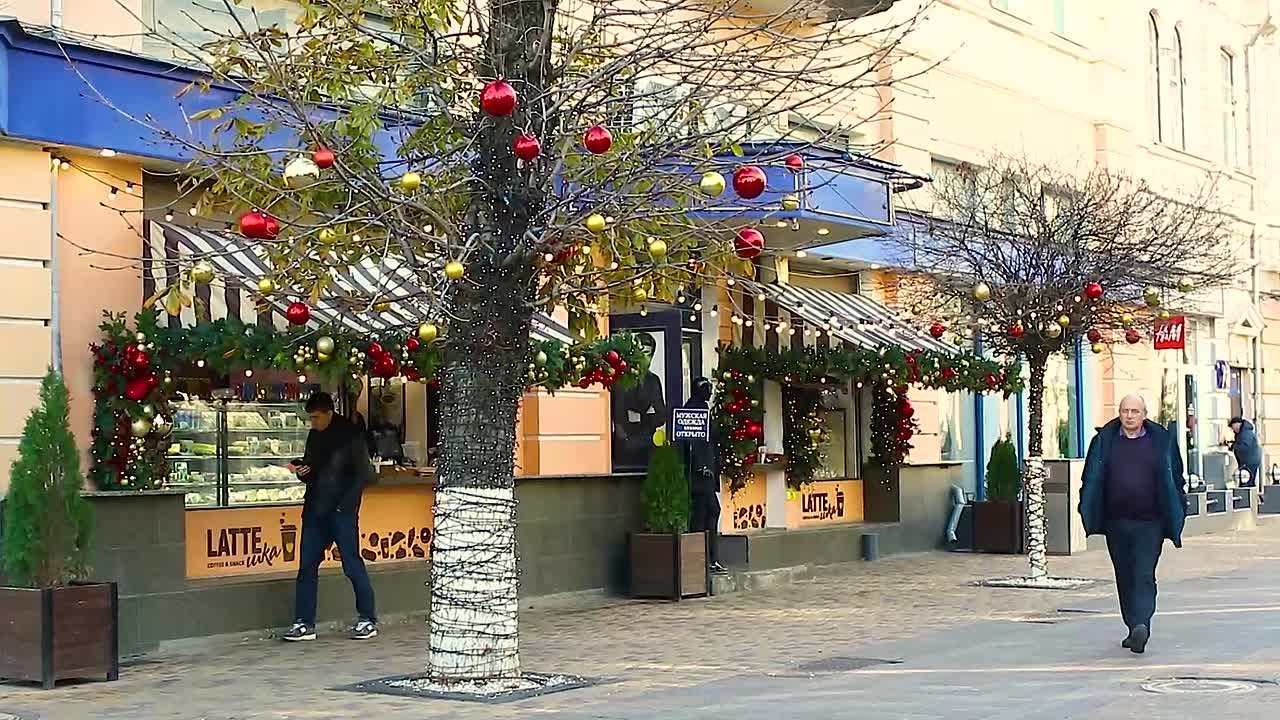 Симферопольские предприниматели смогут компенсировать до 100 тысяч рублей за новогоднее оформление фасадов