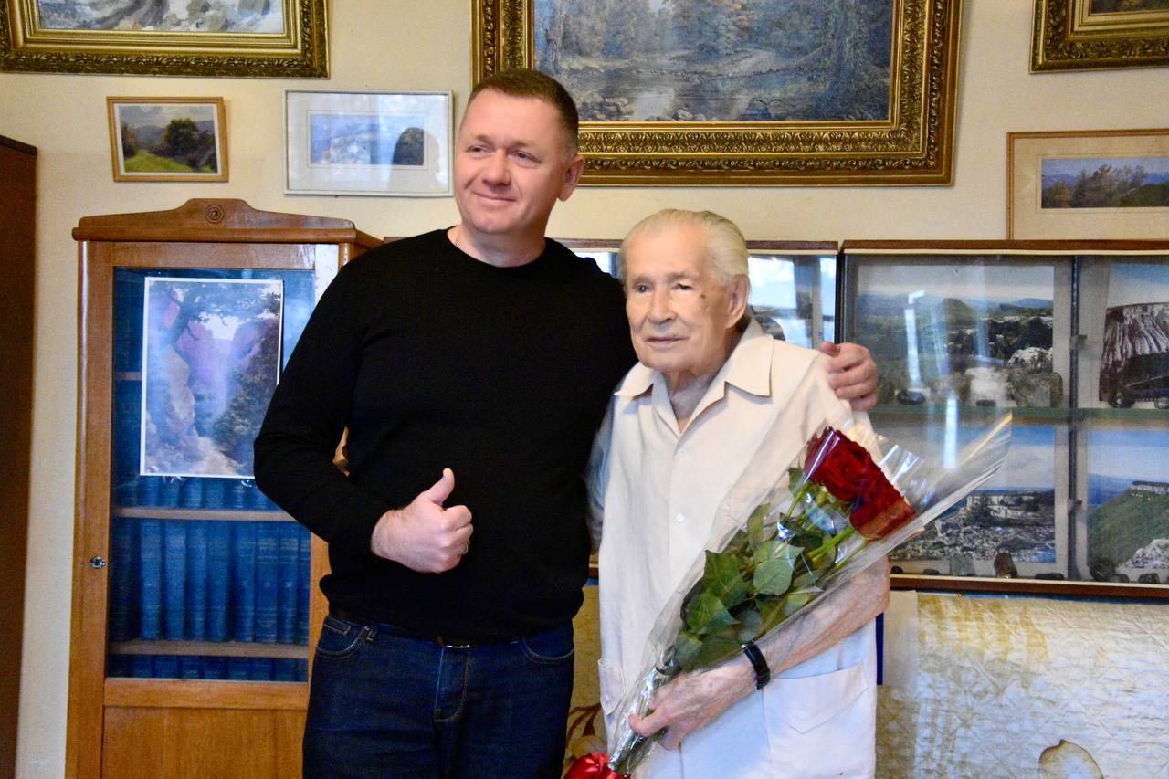 Михаил Афанасьев: Рад лично поздравить с Днем Рождения уважаемого Георгия Николаевича Рубиновского!