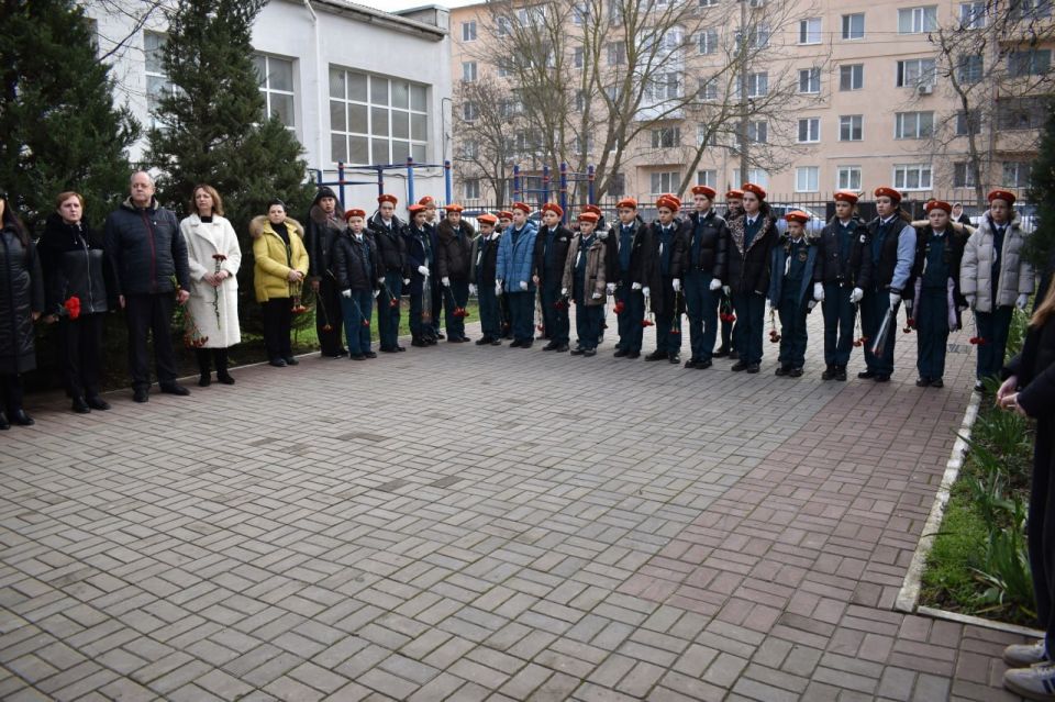 ������� � ������ �������� ��������� ������ ������� ������ ������. ���������� ���� ������ � ���� ������ ������������