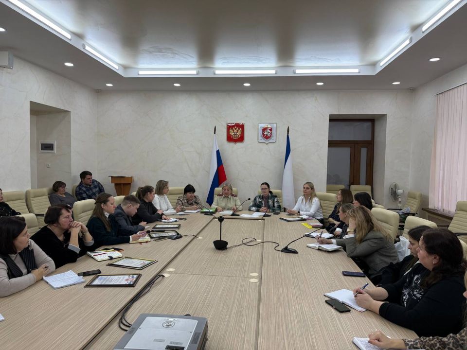 В Министерстве образования, науки и молодёжи Крыма состоялось межведомственное совещание посвященное итогам детской оздоровительной кампании 2025 года В Министерстве образования, науки и молодёжи Крыма состоялось межведомственное совещание посвященное итогам детской оздоровительной кампании 2025 года