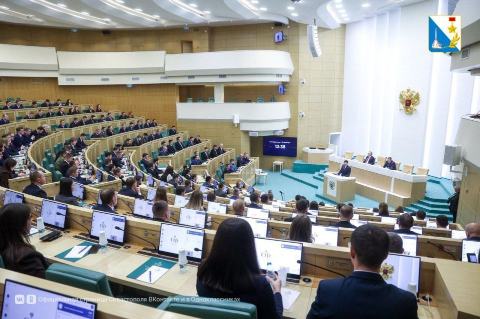 Участник программы «Севастополь — город Героев» поучаствовал в заседании палаты молодых законодателей в Москве Участник программы «Севастополь — город Героев» поучаствовал в заседании палаты молодых законодателей в Москве