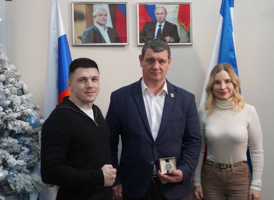 Ольга Торубарова: Крымские спортсмены и тренеры по сумо отмечены ведомственными наградами Ольга Торубарова: Крымские спортсмены и тренеры по сумо отмечены ведомственными наградами