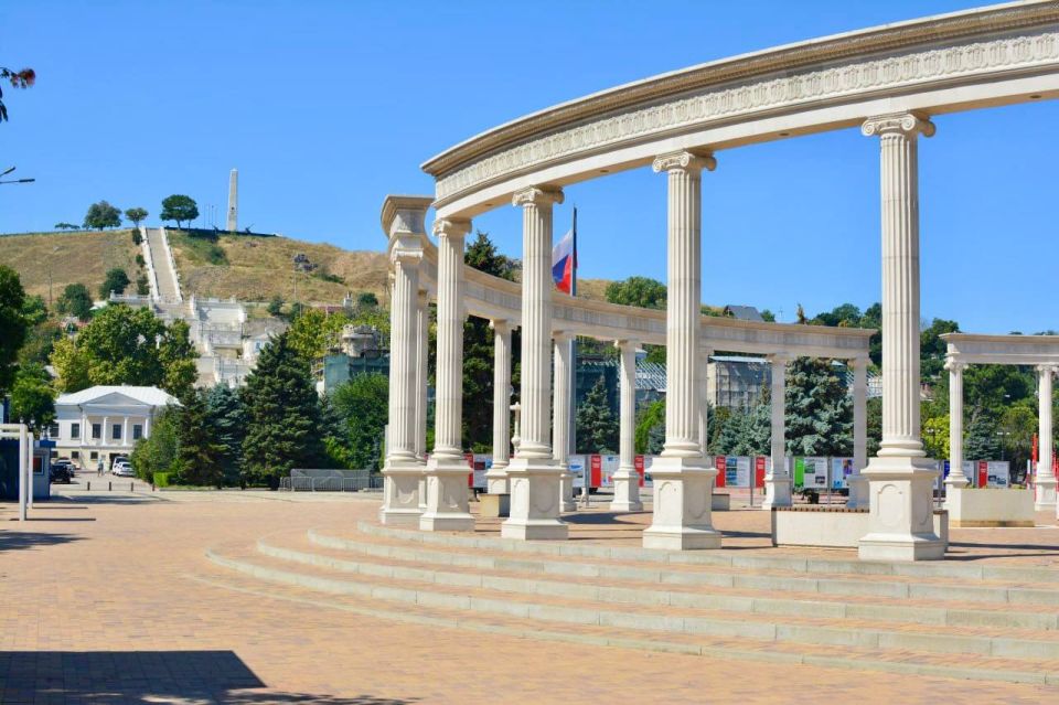 Уважаемые керчане! Поддержите родной город! Уважаемые керчане! Поддержите родной город!