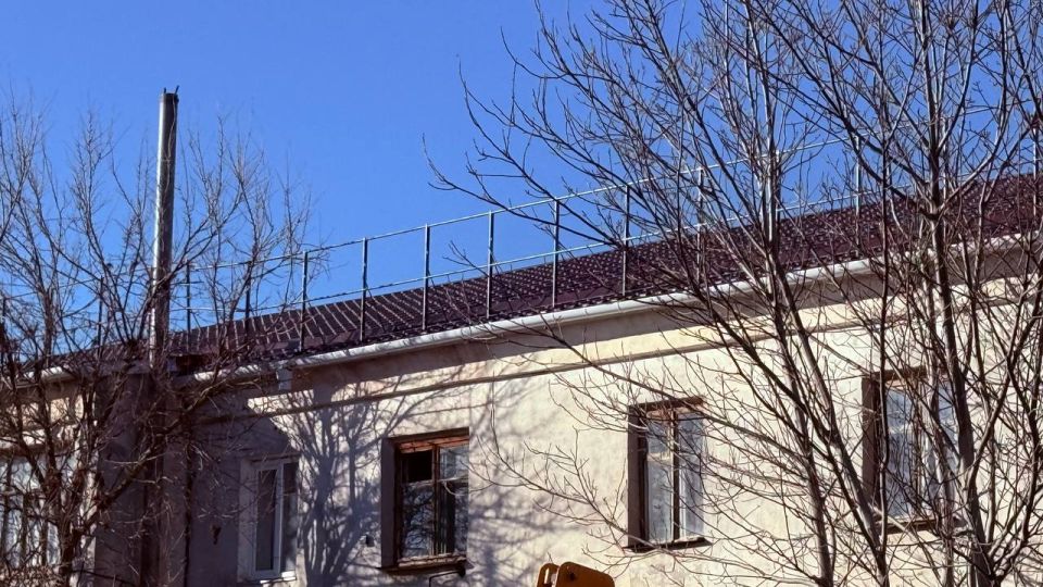 Антон Кравец: В с. Ивановка в многоквартирных домах по ул.Ленина 38, ул.Ленина 39 и ул.Ленина 40 проведены работы по ремонту кровли Антон Кравец: В с. Ивановка в многоквартирных домах по ул.Ленина 38, ул.Ленина 39 и ул.Ленина 40 проведены работы по ремонту кровли