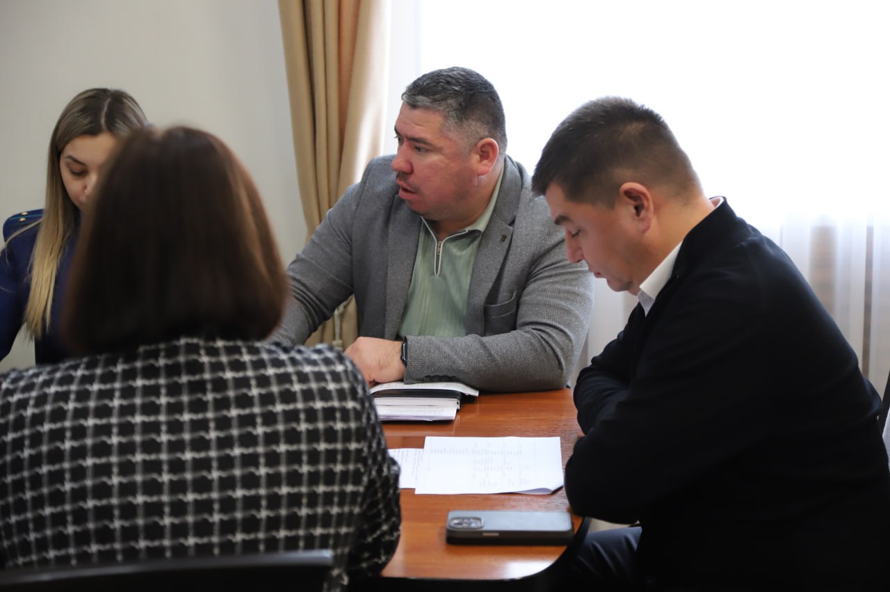 На очередном заседании рабочей группы Межведомственной комиссии Республики Крым, посвящённом борьбе с неформальной занятостью и легализации заработной платы в Бахчисарайском районе, были рассмотрены основные вопросы... На очередном заседании рабочей группы Межведомственной комиссии Республики Крым, посвящённом борьбе с неформальной занятостью и легализации заработной платы в Бахчисарайском районе, были рассмотрены основные вопросы...