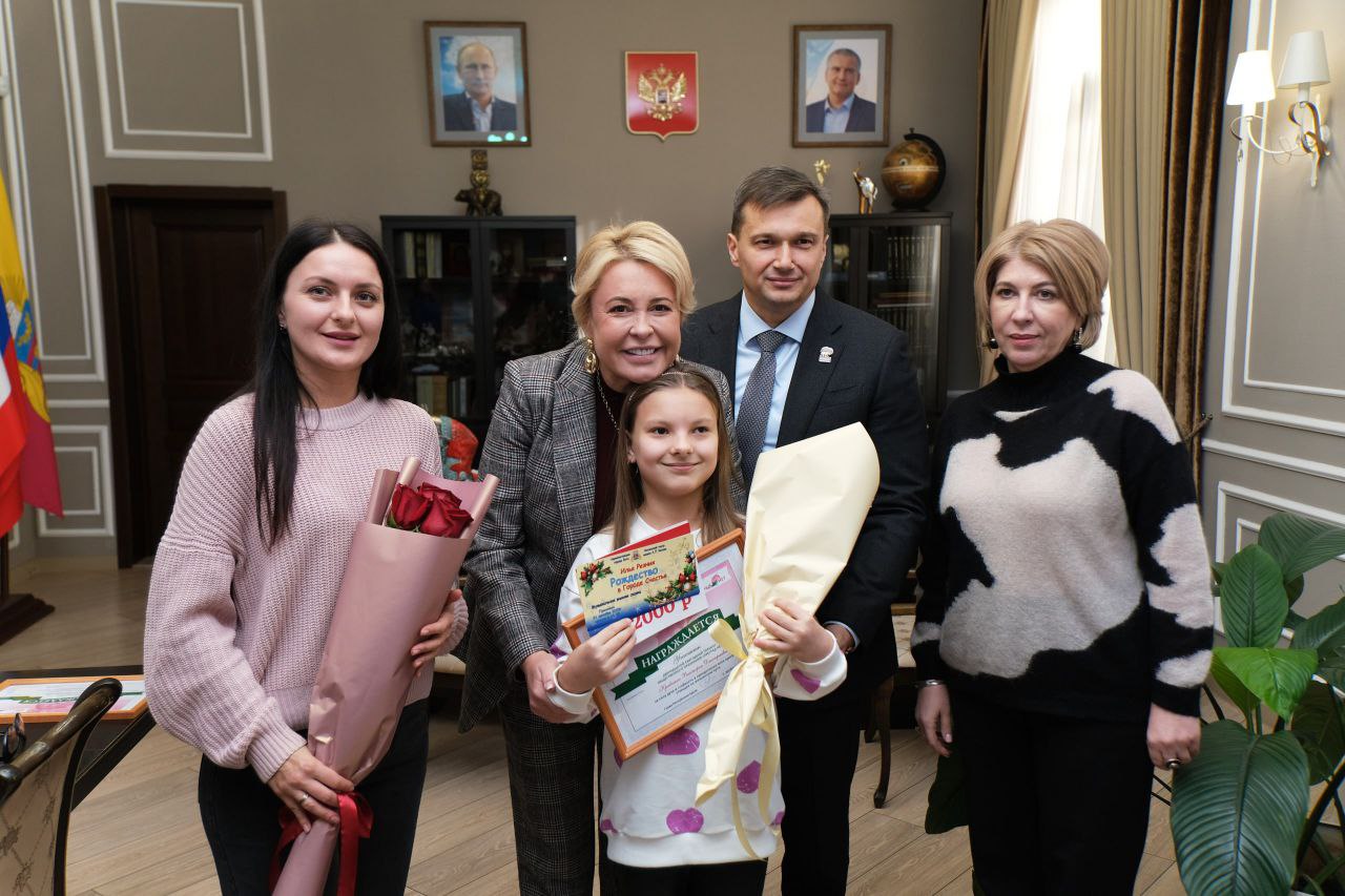 Янина Павленко: Поздравили ялтинских звёздочек – шестерых прекрасных ребят, которые достойно представили регион на конкурсе «Преград нет» Янина Павленко: Поздравили ялтинских звёздочек – шестерых прекрасных ребят, которые достойно представили регион на конкурсе «Преград нет»