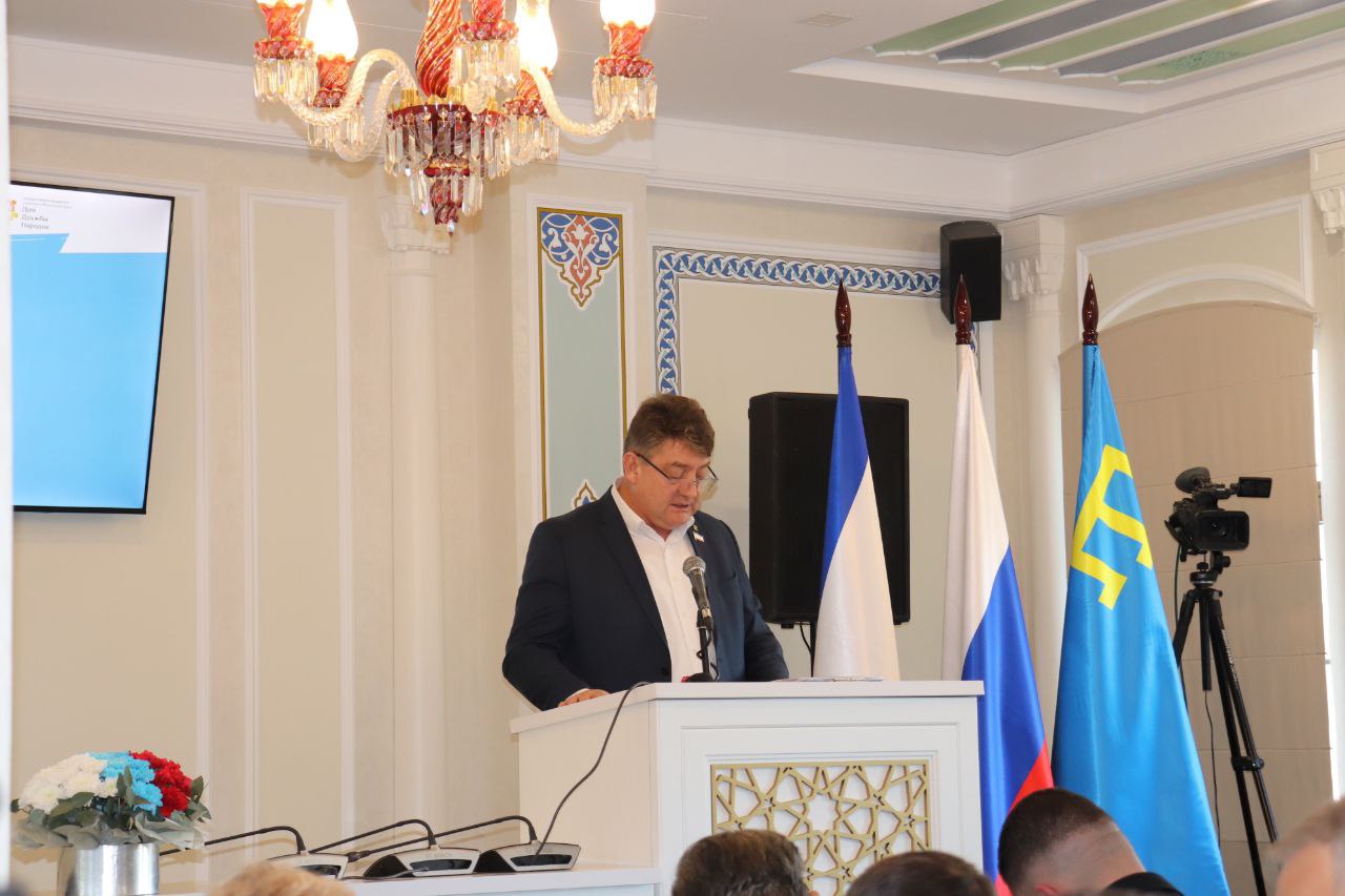 В Республике Крым состоялся международный «круглый стол» по вопросам развития связей крымских татар с соотечественниками за рубежом В Республике Крым состоялся международный «круглый стол» по вопросам развития связей крымских татар с соотечественниками за рубежом