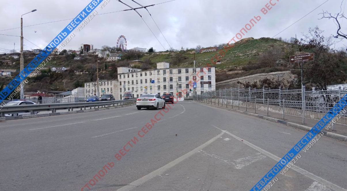 На Днепровском мосту завершили внеплановые ремонтные работы