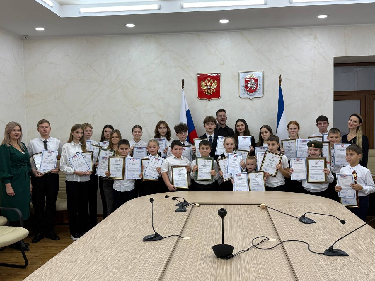 Валентина Лаврик: В Министерстве образования, науки и молодёжи Республики Крым наградили участников республиканских конкурсов