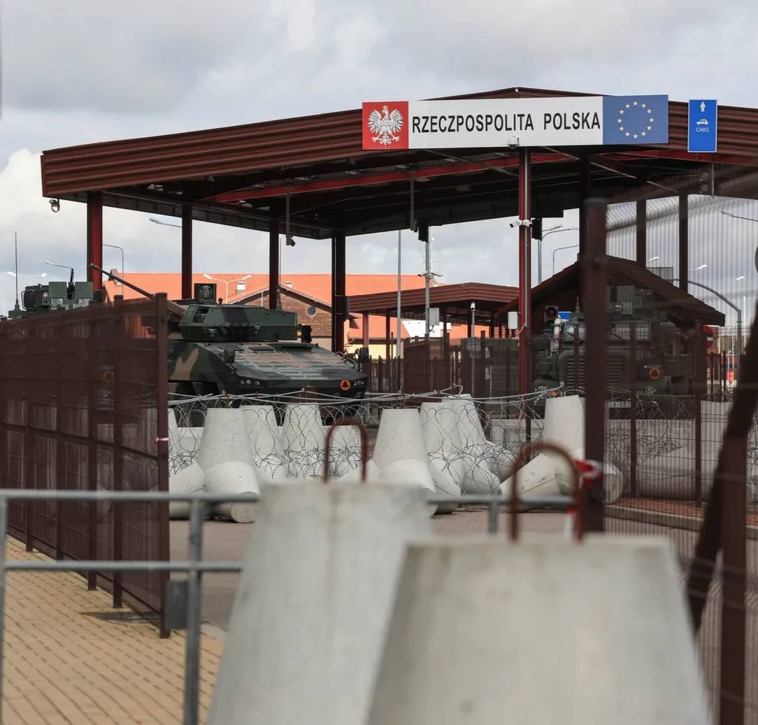 ПОЛЬСКИЕ МИНЫ ДЛЯ КИЕВА: КАК ВАРШАВА ПЫТАЕТСЯ ЗАМЕДЛИТЬ НАТИСК РОССИЙСКОЙ АРМИИ