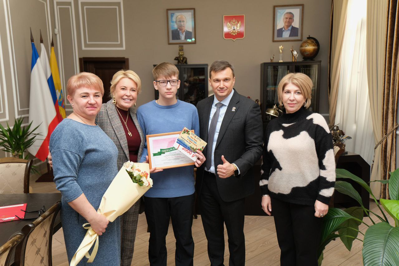 Янина Павленко: Поздравили ялтинских звёздочек – шестерых прекрасных ребят, которые достойно представили регион на конкурсе «Преград нет» Янина Павленко: Поздравили ялтинских звёздочек – шестерых прекрасных ребят, которые достойно представили регион на конкурсе «Преград нет»