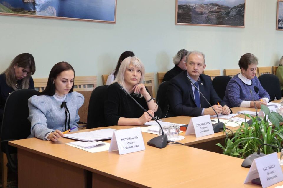Заседание Комитета ГС РК по делам семьи и ветеранов Заседание Комитета ГС РК по делам семьи и ветеранов