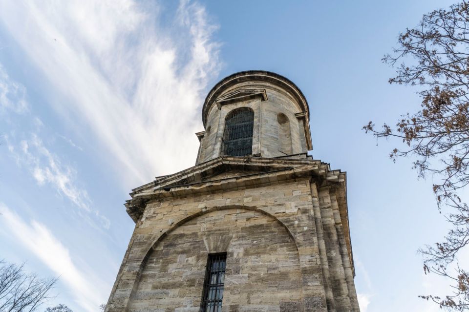 Сегодня весь православный мир отмечает День Святого Николая Чудотворца — большой церковный праздник в честь одного из самых почитаемых святых в христианстве Сегодня весь православный мир отмечает День Святого Николая Чудотворца — большой церковный праздник в честь одного из самых почитаемых святых в христианстве