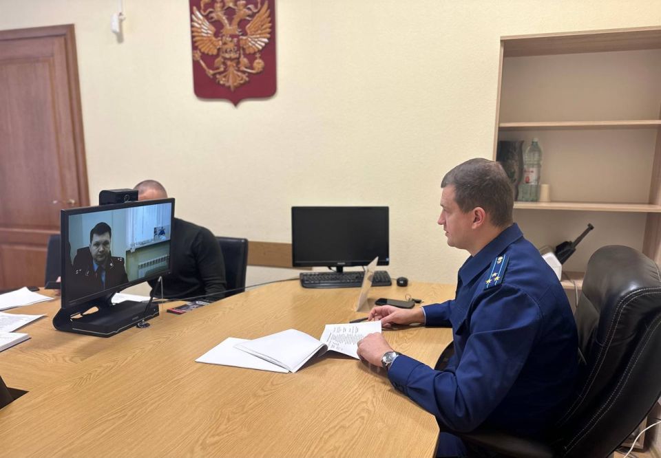 Первый заместитель прокурора Крыма Дмитрий Егоров провел прием жителей региона, посвященный вопросам соолюдения трудового законодательства