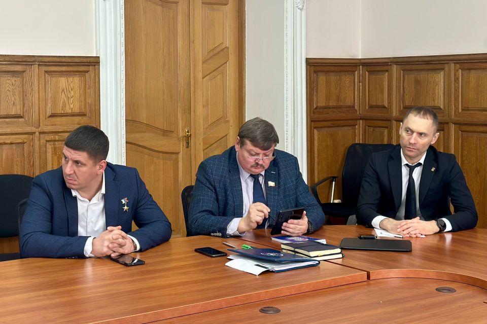 Владимир Немцев: Завершилась ежегодная прямая линия с Президентом РФ Владимиром Путиным Владимир Немцев: Завершилась ежегодная прямая линия с Президентом РФ Владимиром Путиным
