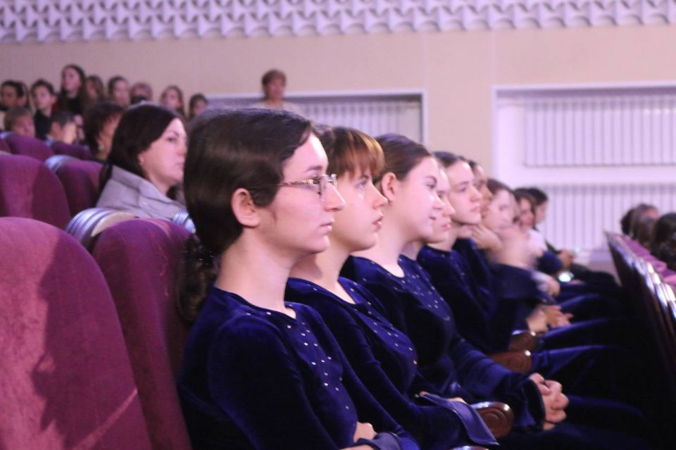 Алла Пономаренко на награждении лауреатов конкурса «Молодые дарования России» Алла Пономаренко на награждении лауреатов конкурса «Молодые дарования России»