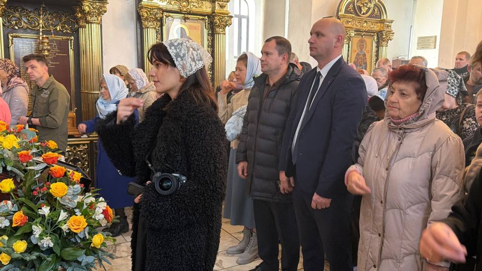 Сегодня весь православный мир отмечает День Святого Николая Чудотворца — большой церковный праздник в честь одного из самых почитаемых святых в христианстве Сегодня весь православный мир отмечает День Святого Николая Чудотворца — большой церковный праздник в честь одного из самых почитаемых святых в христианстве