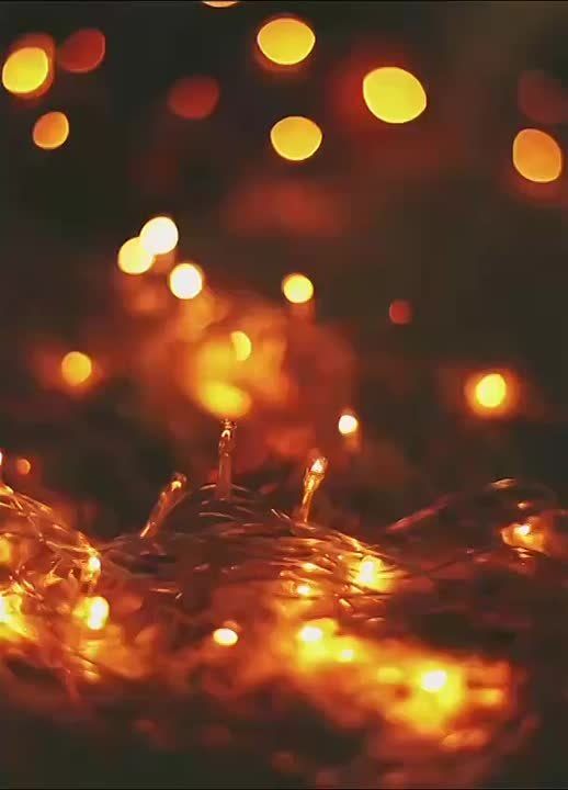 Выбирайте новогодние украшения для ёлки безопасно!