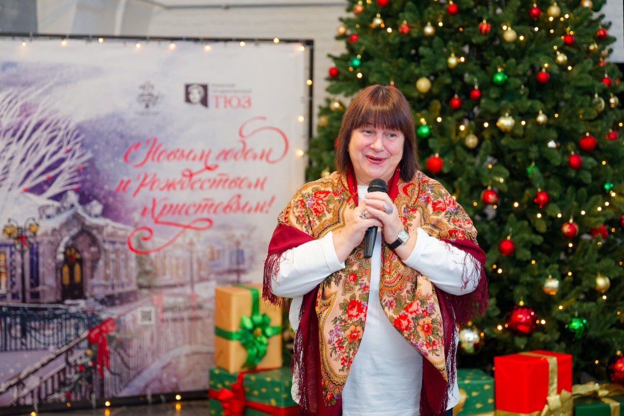 Заместитель министра культуры Республики Крым Андрей Николаевич Терещенко посетил премьеру Крымского ТЮЗа