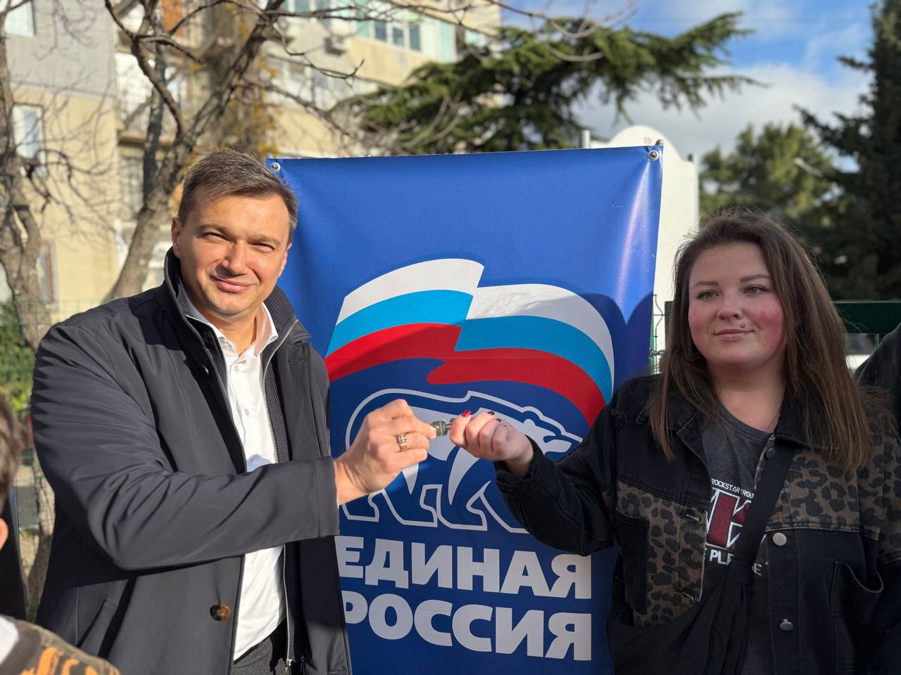 Константин Шимановский: Подарок к Новому году детям Ялты три новые детские площадки! Продолжаем совершенствовать инфраструктуру города и выполнять наказы наших избирателей Константин Шимановский: Подарок к Новому году детям Ялты три новые детские площадки! Продолжаем совершенствовать инфраструктуру города и выполнять наказы наших избирателей