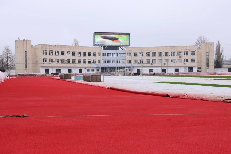 408 млн рублей потратили на капитальный ремонт стадиона в Керчи 408 млн рублей потратили на капитальный ремонт стадиона в Керчи