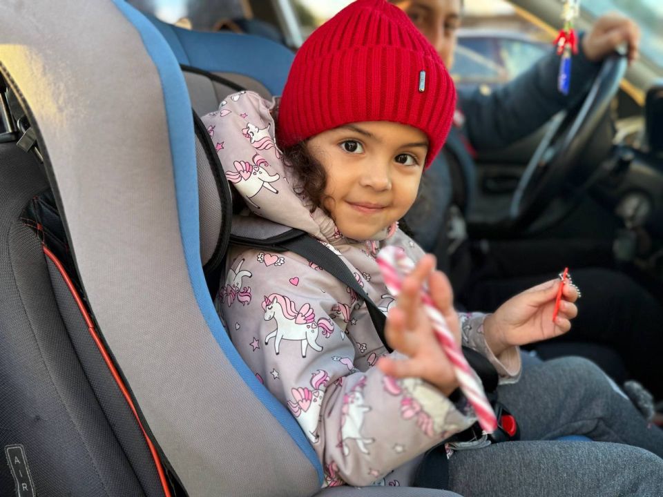 В городе Керчи Дед Мороз и Снегурочка вышли на проверку правил перевозки юных пассажиров В городе Керчи Дед Мороз и Снегурочка вышли на проверку правил перевозки юных пассажиров