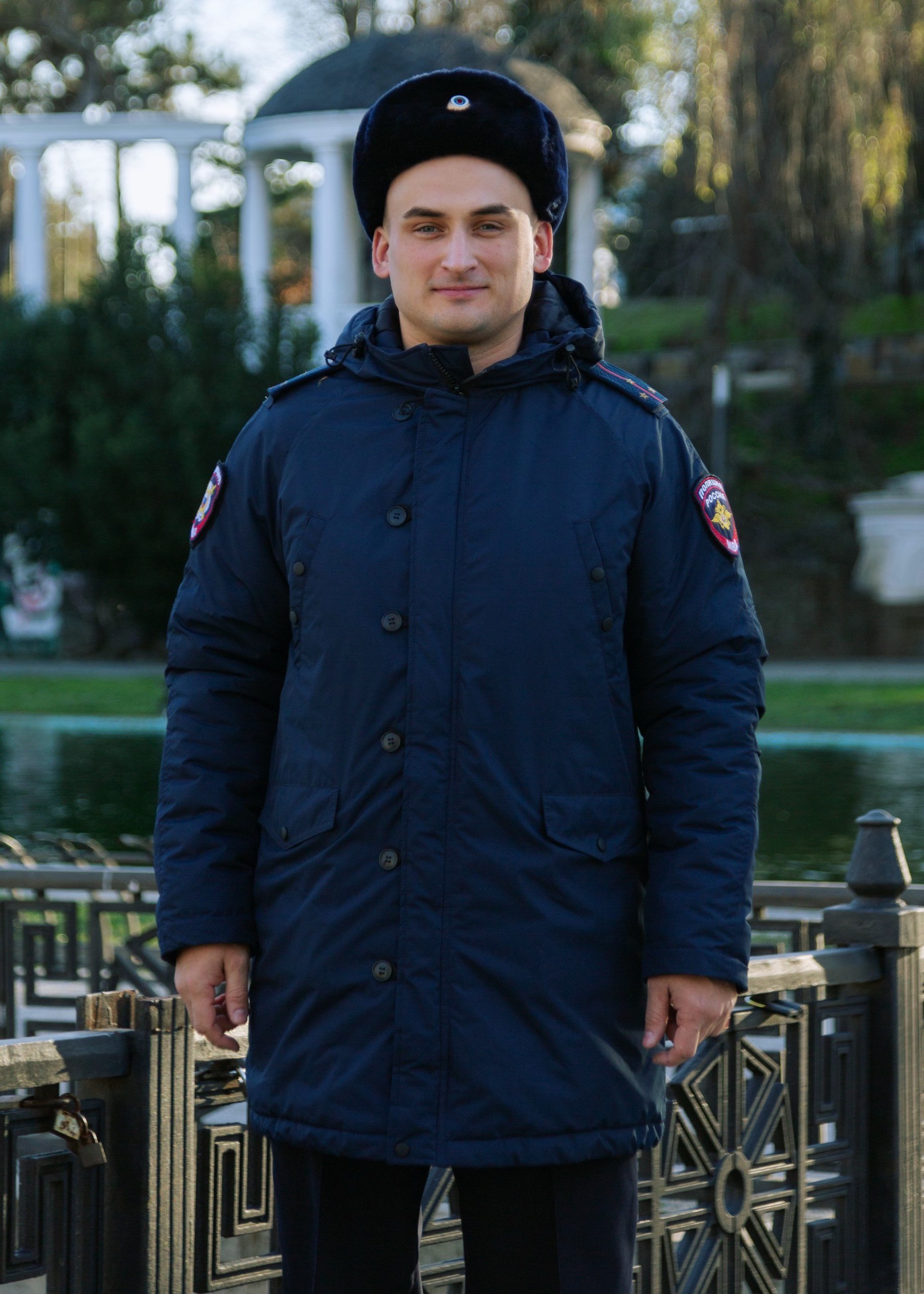 Успешной и продуктивной рабочей недели всем желает заместитель начальника дежурной части МВД по Республике Крым, старший лейтенант полиции Александр Герега