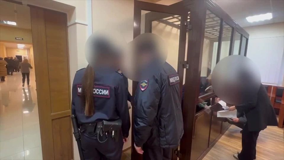 Видео из зала судебного заседания, в котором сегодня оглашен приговор жителям региона за совершение хулиганства