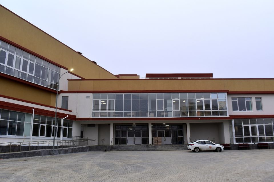 В микрорайоне Челноковского массива Феодосии завершается строительство школы на 800 мест В микрорайоне Челноковского массива Феодосии завершается строительство школы на 800 мест