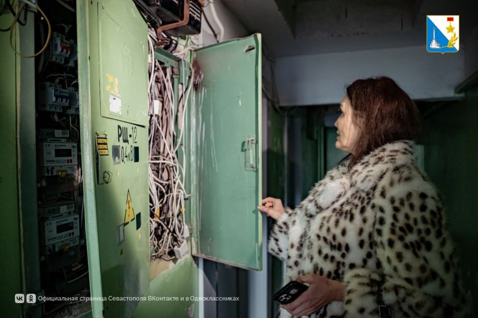 Госжилнадзор проверил жилой дом на проспекте Генерала Острякова по обращению жителей Госжилнадзор проверил жилой дом на проспекте Генерала Острякова по обращению жителей