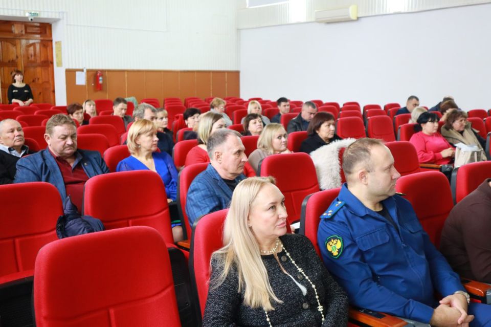 ������� �������: ������� ������ ������� � ����������� � ���� ���� ��������� 24-� ������ ������������ ��������� ������ �������� ������