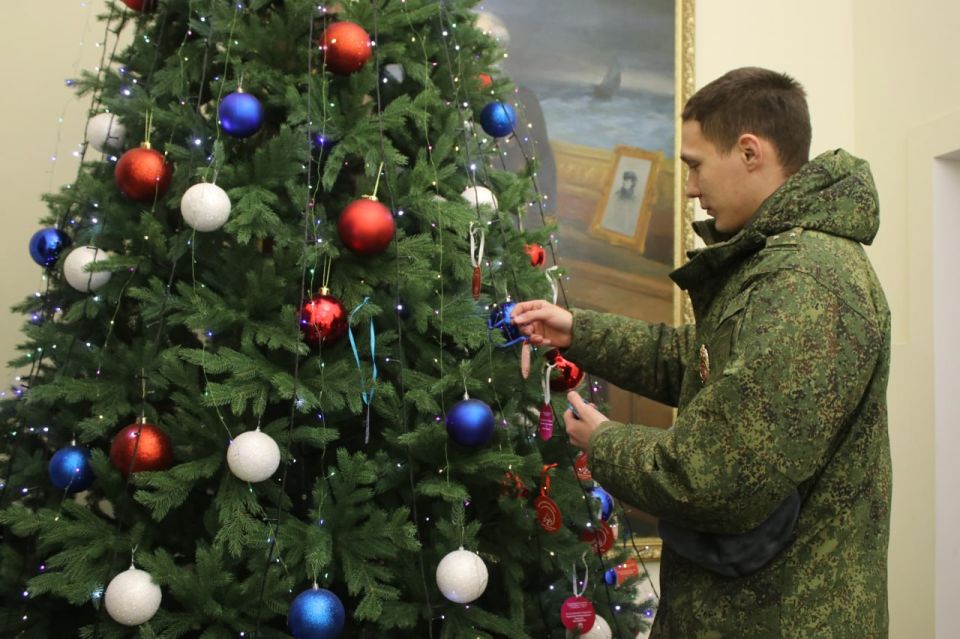 Муниципальная акция «Елка желаний» продолжается Муниципальная акция «Елка желаний» продолжается