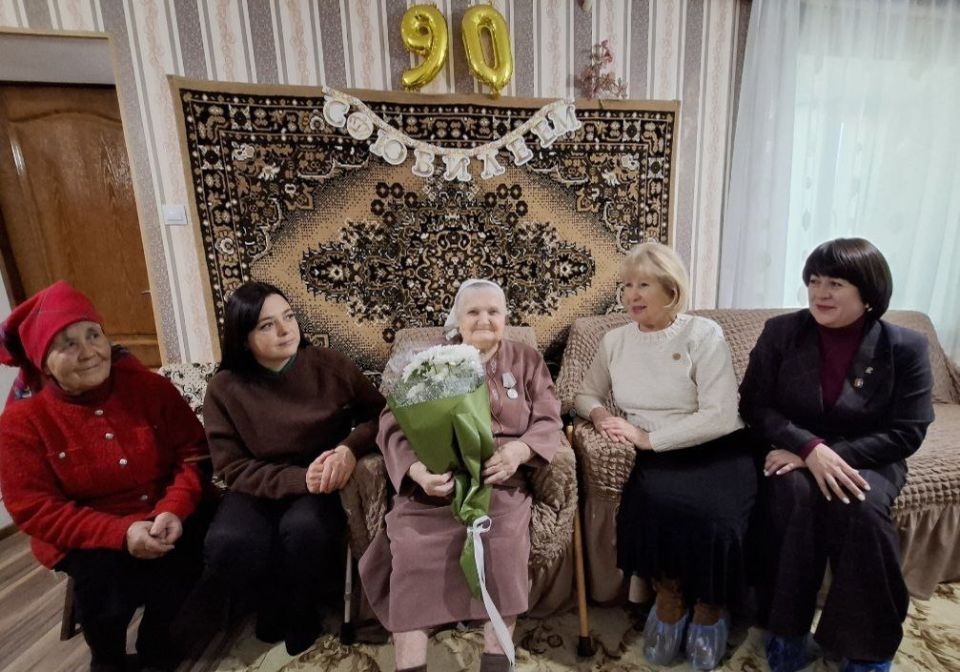 ������� ���� 90-������ ������ �������� ������� �����, ���������� ���� ��������� ������ �������� �������