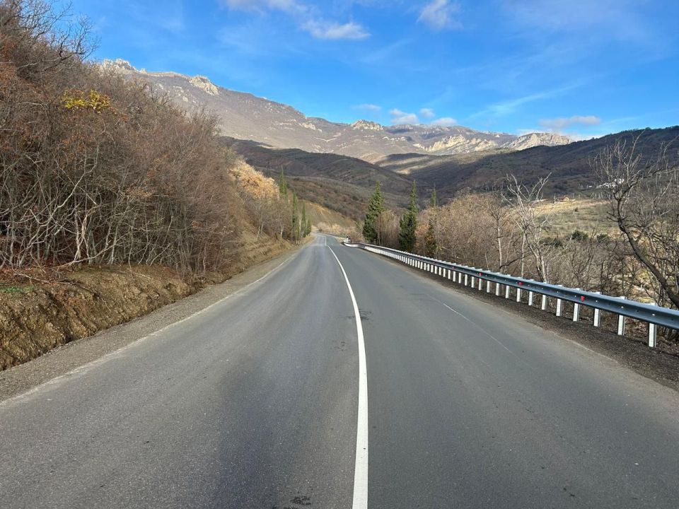 Благодаря национальному проекту «Инфраструктура для жизни» в Крыму завершён важный этап ремонта дороги Алушта — Судак — Феодосия протяженностью 20 км. Своевременное обновление дороги улучшит транспортную доступность для... Благодаря национальному проекту «Инфраструктура для жизни» в Крыму завершён важный этап ремонта дороги Алушта — Судак — Феодосия протяженностью 20 км. Своевременное обновление дороги улучшит транспортную доступность для...