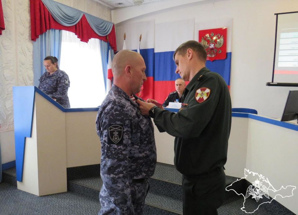 В Крыму сотрудники вневедомственной охраны Росгвардии подвели итоги служебной деятельности за 2025 год В Крыму сотрудники вневедомственной охраны Росгвардии подвели итоги служебной деятельности за 2025 год