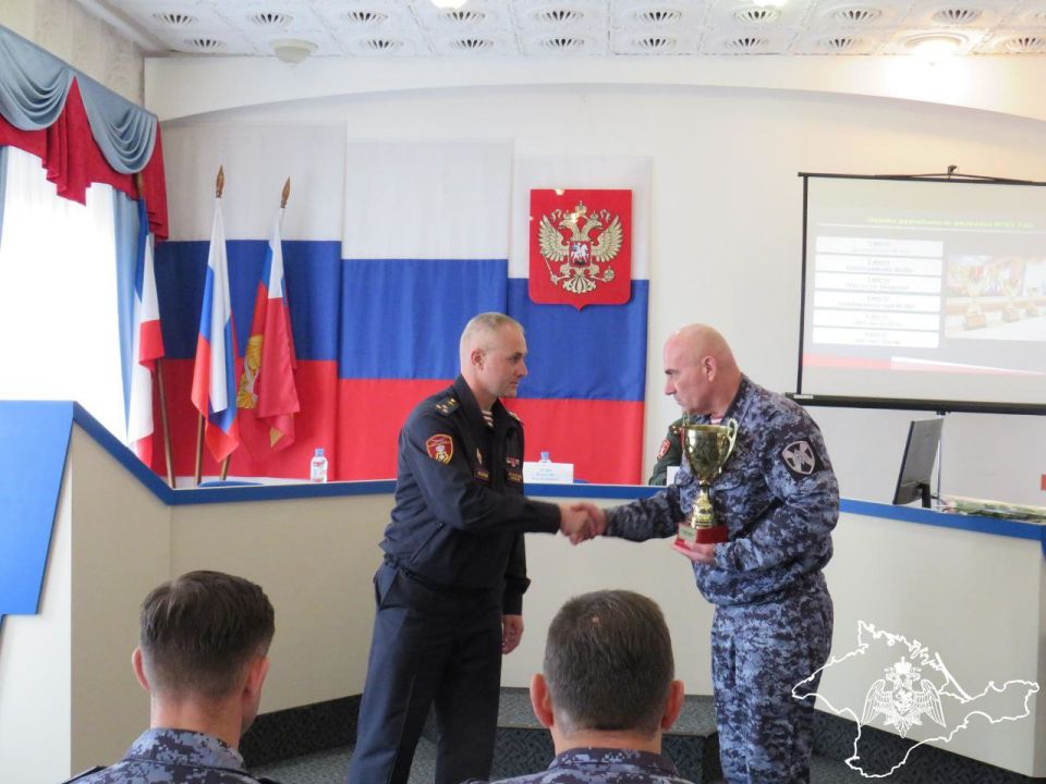 В Крыму сотрудники вневедомственной охраны Росгвардии подвели итоги служебной деятельности за 2025 год В Крыму сотрудники вневедомственной охраны Росгвардии подвели итоги служебной деятельности за 2025 год